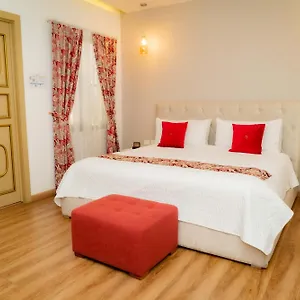 4* Hotel Adamas House Boutique